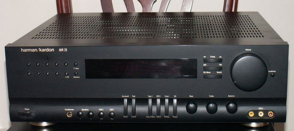 AVR 20 - Black - Audio/Video Receiver With Dolby Pro-Logic (60 watts x 2 | 50 watts x 3 front & 20 watts rear) - Hero